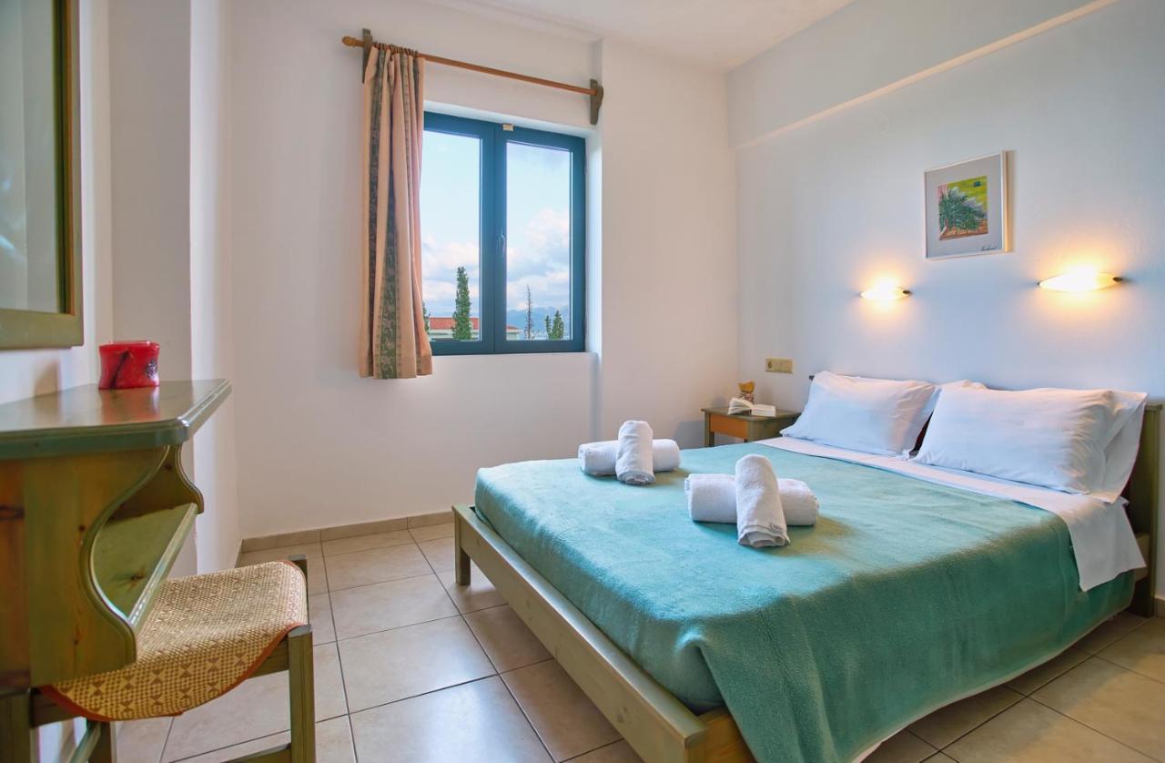 Dionysos Apartments & Studios Stalida エクステリア 写真